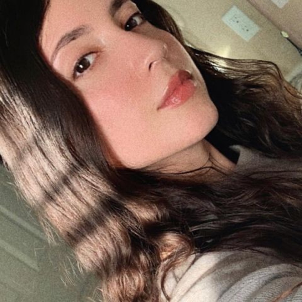 Meet your Posher, Adriana